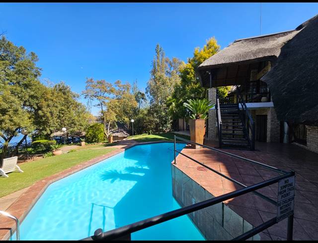 20,235M² OFFICE FOR SALE IN VAALVIEW